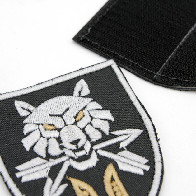 Качественный шеврон КССпО щит, шеврон Командование ССО на липучке, Черный (белая вышивка) - изображение 2