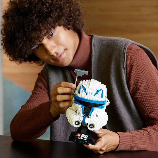 Zestaw klocków LEGO Star Wars Hełm kapitana Rexa 854 elementy (75349) - obraz 6