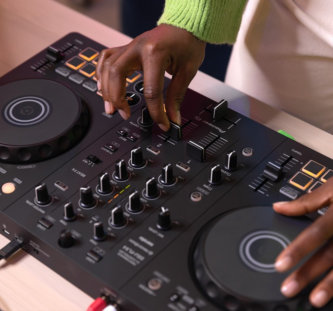 DJ-контроллер Pioneer DDJ-FLX4 – фото, отзывы