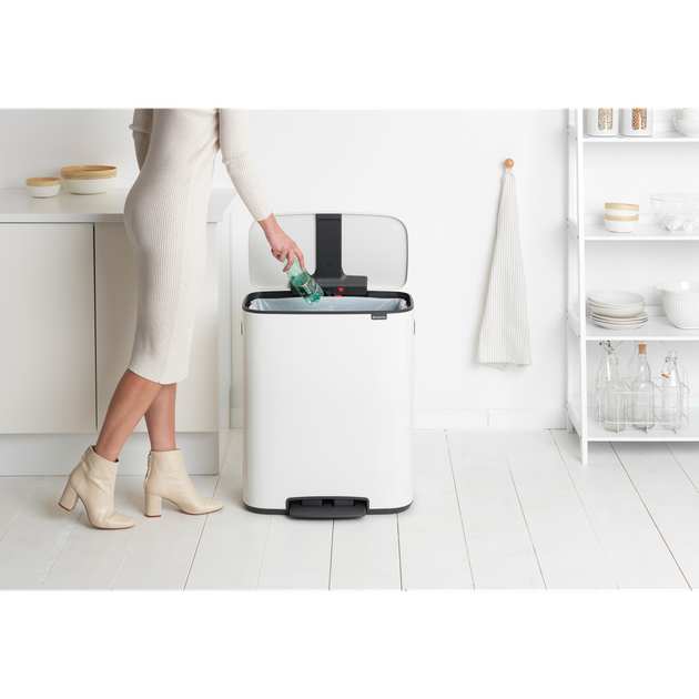Бак для мусора Brabantia Bo Pedal Bin 60 л (211300) - Фото 7 Бак для мусора Brabantia Bo Pedal Bin 60 л (211300) - изображение 7