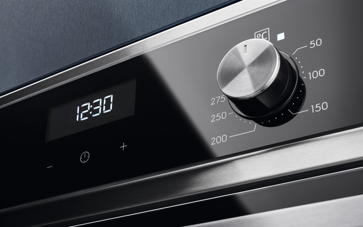 Духова шафа електрична Electrolux EOC5E70X - зображення 6