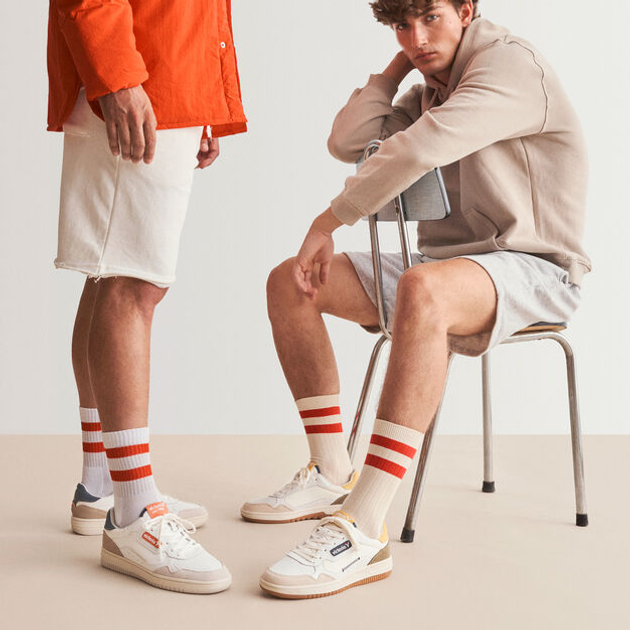 Sneakersy męskie skórzane do kostki Victoria 8800106-30 42 27.7 cm Białe (8433101214786) - obraz 5