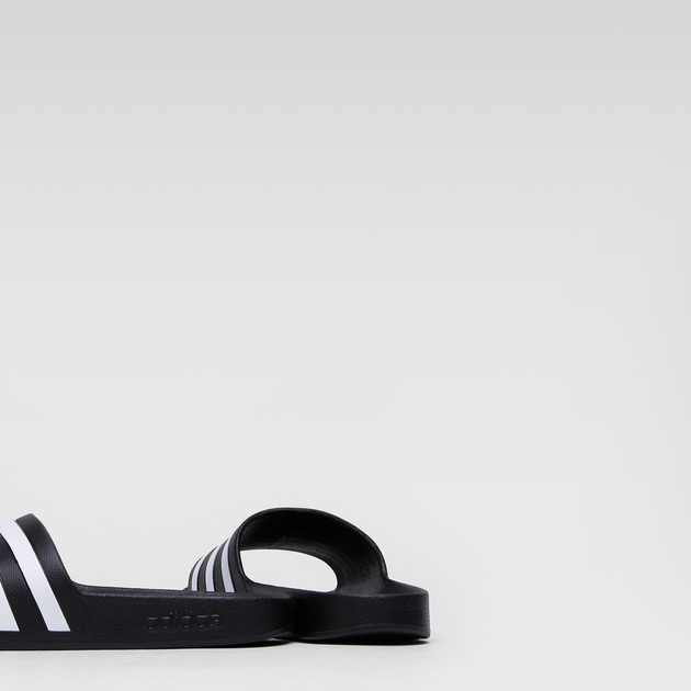 Klapki męskie Adidas Adilette Aqua F35543 42 (8UK) 26,5 cm Czarne z białym (5904862491516) - obraz 4