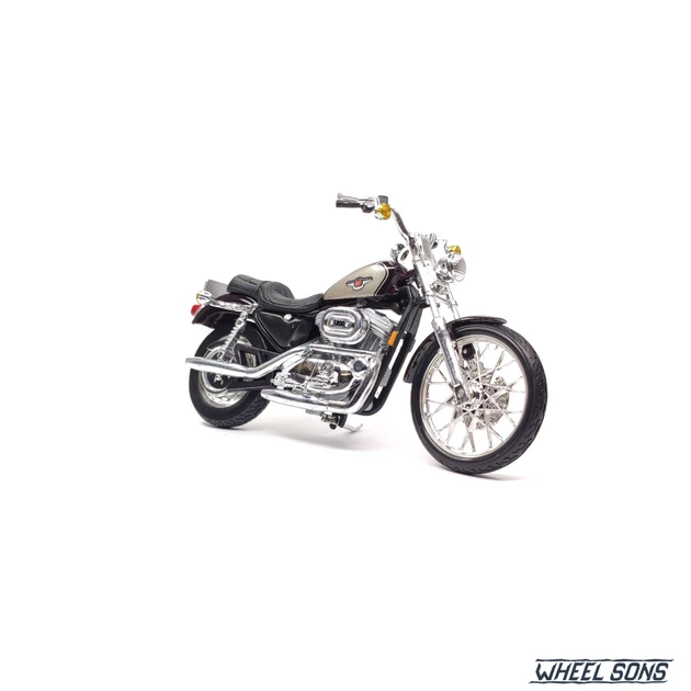 Модель мотоцикла Harley-Davidson XL 1200C Sportster 1200 Custom 1