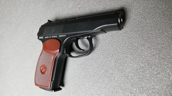 Пневматический пистолет Макарова KWC KM-44DHN - изображение 4