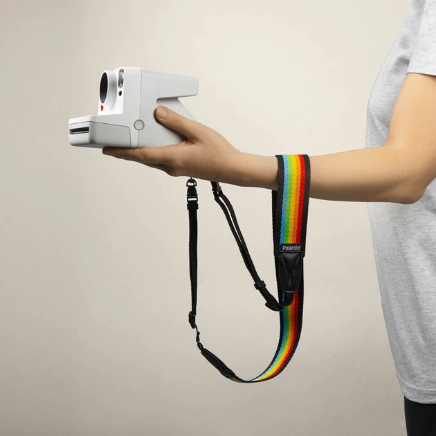 Ремень для фотоаппарата Polaroid Camera Strap Flat Rainbow black (006055) - Фото 3 Ремень для фотоаппарата Polaroid Camera Strap Flat Rainbow black (006055) - изображение 3