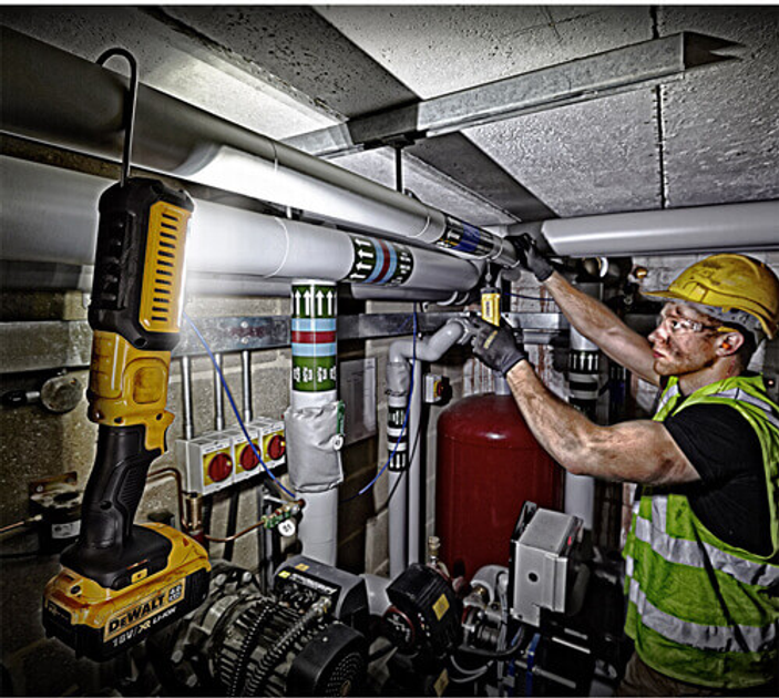 Ліхтар світлодіодний акумуляторний DeWalt 18 В XR Li-Ion 250/500 Лм (DCL050) - зображення 4