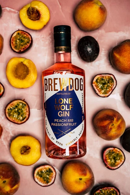 Джин LoneWolf Peach and Passionfruit Gin 0.7 л 40% (5056025455023) - Фото 2 Джин LoneWolf Peach and Passionfruit Gin 0.7 л 40% (5056025455023) - изображение 2