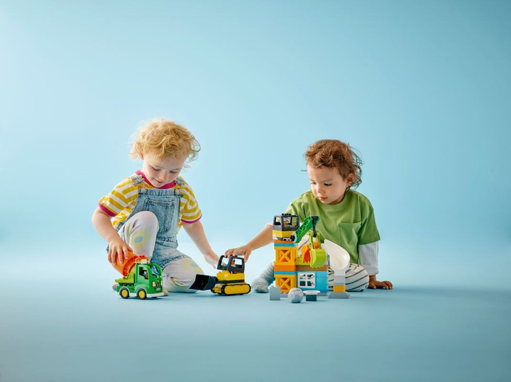 Конструктор LEGO DUPLO Town Будівельний майданчик 61 деталь (10990) - зображення 5
