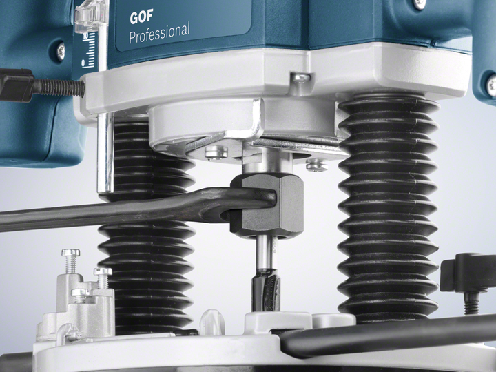 Фрезер Bosch Professional GOF 130, 1300 Вт, 28000 об.мин, константная электроника, регулировка скорости, Restart protection, кнопка блокировки шпинделя (06016B7000) - Фото 11 Фрезер Bosch Professional GOF 130, 1300 Вт, 28000 об.мин, константная электроника, регулировка скорости, Restart protection, кнопка блокировки шпинделя (06016B7000) - изображение 11