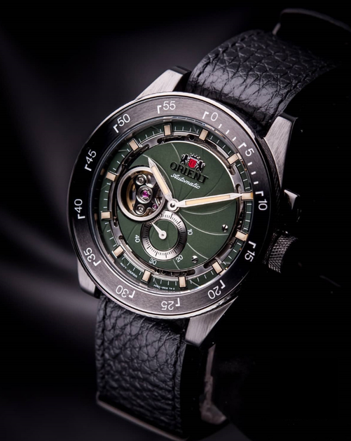 Мужские часы ORIENT RA-AR0202E10B / Зеленый циферблат - изображение 2