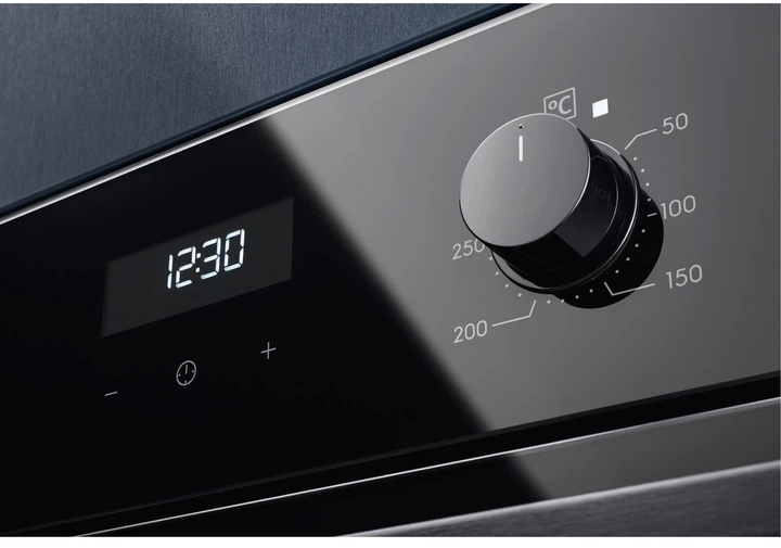Piekarnik elektryczny Electrolux EOD5H70BZ - obraz 3