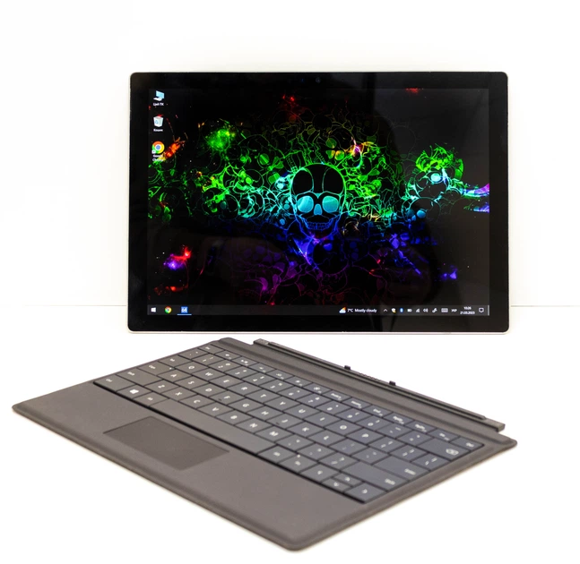 Ноутбук MICROSOFT SURFACE i5-7300U/8GB/256SSD/intelHD/Б.в – фото