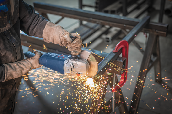 Кутова шліфувальна машина Bosch Professional GWS 2200, плавний пуск, 2200 Вт, Restart protection, 230 мм круг (06018C1320) - Фото 15 Кутова шліфувальна машина Bosch Professional GWS 2200, плавний пуск, 2200 Вт, Restart protection, 230 мм круг (06018C1320) - изображение 15