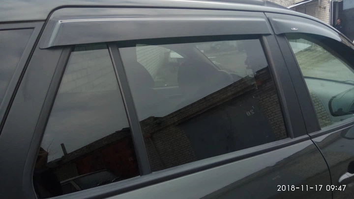 Ветровики HIC для Hyundai Santa Fe 2 (2006-2012) - комплект из 4 штук - Фото 3 Ветровики HIC для Hyundai Santa Fe 2 (2006-2012) - комплект из 4 штук - изображение 3