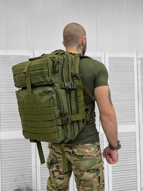 Рюкзак штурмовой тактический 35-40Л Молли (олива) с отделом под гидропакет - изображение 1