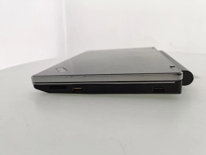 Нетбук Lenovo ThinkPad Edge 11 / 11.6" TN / Core i3-380UM (2(4) ядра по 1.33GHz) / 4GB DDR3 / 240GB SSD / HD Graphics / WebCam б/у - Фото 5 Нетбук Lenovo ThinkPad Edge 11 / 11.6" TN / Core i3-380UM (2(4) ядра по 1.33GHz) / 4GB DDR3 / 240GB SSD / HD Graphics / WebCam б/у - изображение 5