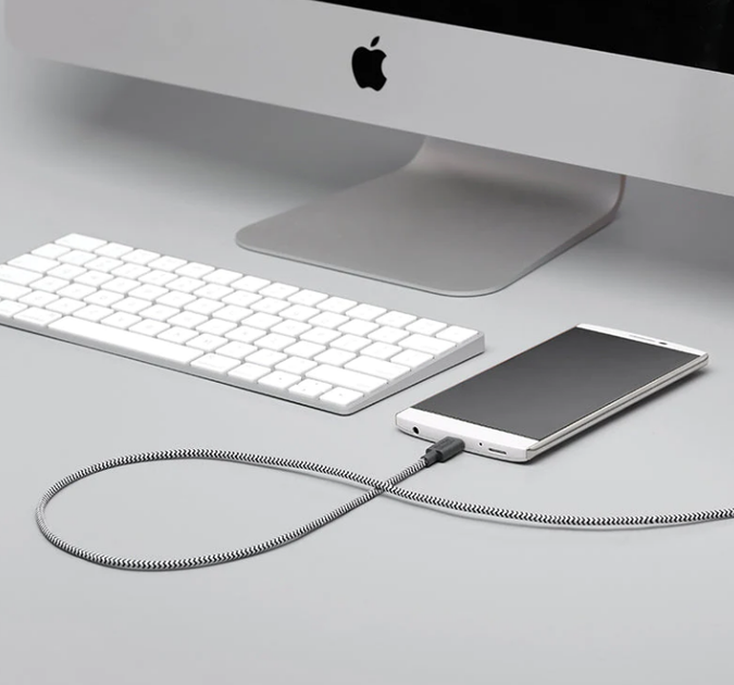 Кабель Native Union Belt Cable USB-A to USB-C Zebra (1.2 m) (BELT-AC-ZEB-NP) - Фото 3 Кабель Native Union Belt Cable USB-A to USB-C Zebra (1.2 m) (BELT-AC-ZEB-NP) - изображение 3