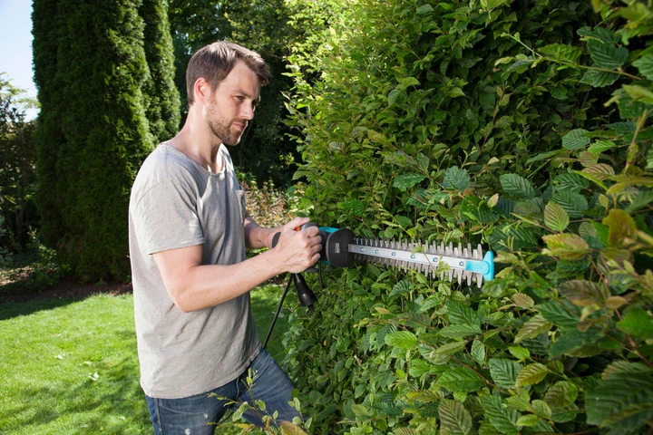 Кущоріз Gardena EasyCut 450/50 електричний, 450 Вт (09831-20.000.00) - Фото 10 Кущоріз Gardena EasyCut 450/50 електричний, 450 Вт (09831-20.000.00) - изображение 10