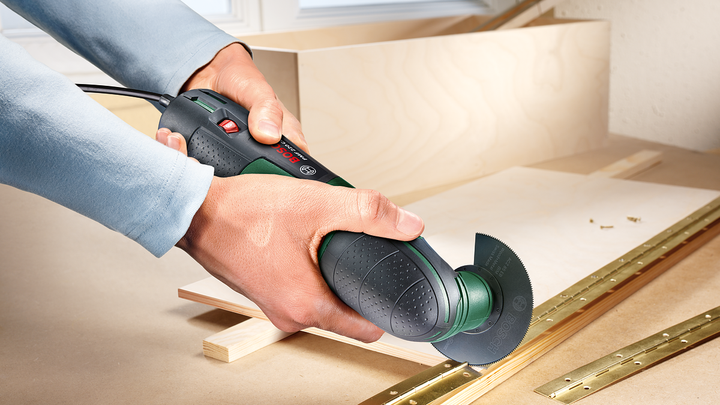 Реноватор (Многофункциональный инструмент) Bosch PMF 220 CE, регулятор скорости, Constant electronic, комплект полотен, чемодан (0603102020) - Фото 5 Реноватор (Многофункциональный инструмент) Bosch PMF 220 CE, регулятор скорости, Constant electronic, комплект полотен, чемодан (0603102020) - изображение 5