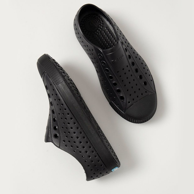 Buty sportowe męskie niskie Native Jefferson 903810-60-82 42.5 (9US) 27 cm Czarny (4894401139829) - obraz 4