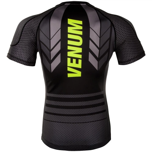 Рашгард Venum Technical 2.0 Rashguards Short Black Yellow (VENUM-03445-111-S-S) - Фото 2 Рашгард Venum Technical 2.0 Rashguards Short Black Yellow (VENUM-03445-111-S-S) - изображение 2