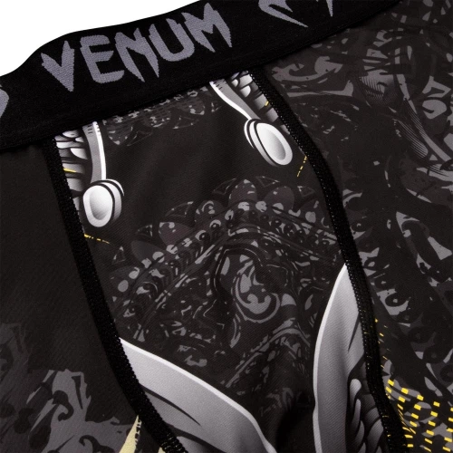Компрессионные штаны Venum Viking 2.0 Spat Black Yellow (VENUM-03416-111-XXL) - Фото 5 Компрессионные штаны Venum Viking 2.0 Spat Black Yellow (VENUM-03416-111-XXL) - изображение 5