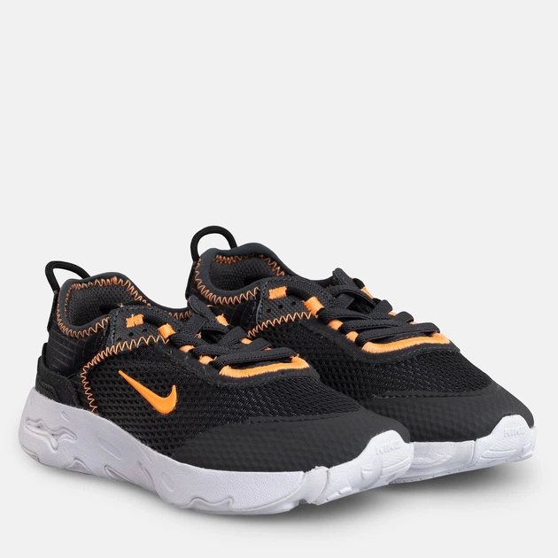 Buty sportowe chłopięce lekkie Nike React Live CW1621-007 35 (3Y) Czarne (19524469631415) - obraz 2