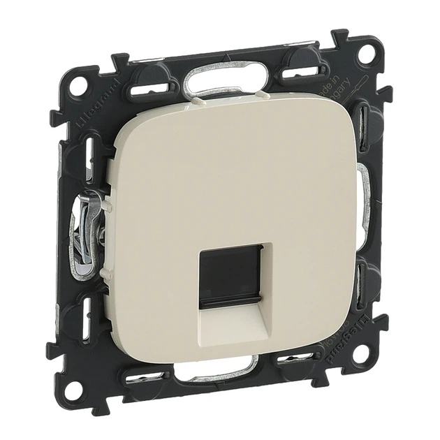 Розетка RJ45 Кат.5е UTP Valena ALLURE, слонова кістка Legrand (2000003249350) - Фото 2 Розетка RJ45 Кат.5е UTP Valena ALLURE, слонова кістка Legrand (2000003249350) - зображення 2