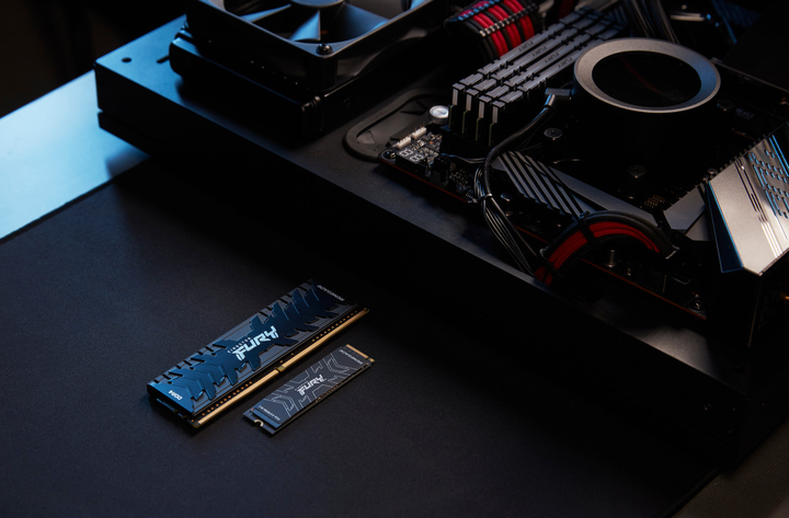 Dysk SSD Kingston FURY Renegade SSD 4TB M.2 2280 NVMe PCIe Gen 4.0 x4 3D TLC NAND (SFYRD/4000G) - obraz 6
