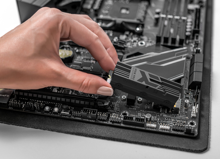 Dysk SSD Goodram IRDM PRO 2TB M.2 2280 PCIe 4.0 x4 NVMe 3D NAND TLC (IRP-SSDPR-P44A-2K0-80) - obraz 13