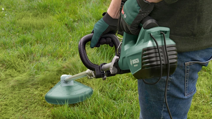 Електрокоса Bosch AFS 23-37 1.3 к.с. 5.3 кг діаметр косіння 37 см, ніж, волосіння, ремінь (06008A9000) - зображення 15