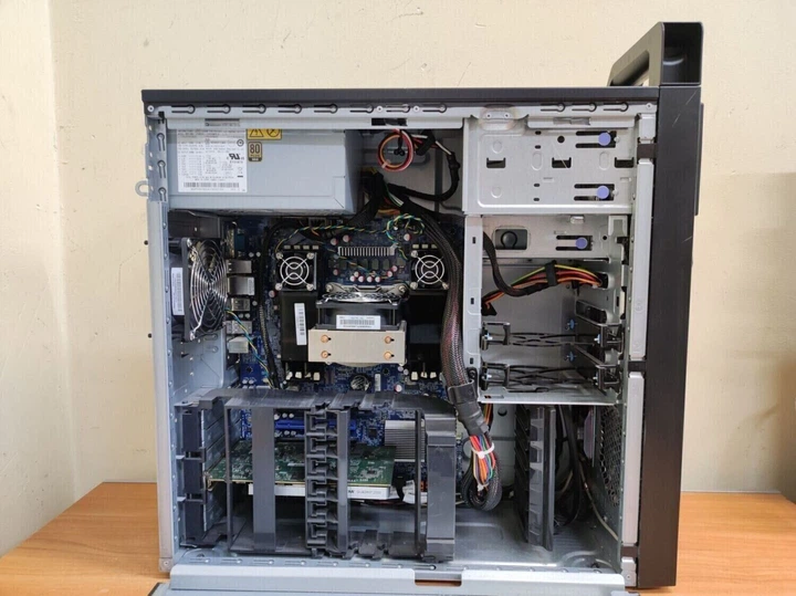 Робоча станція Lenovo ThinkStation S30 Tower / Xeon E5-2630 (6(12) ядер по 2.3-2.8 GHz) / 16GB DDR3 / 240GB SSD / Quadro 2000, 1 GB GDDR5, 128-bit / 610W / DVI / DisplayPort б/в - Фото 4 Робоча станція Lenovo ThinkStation S30 Tower / Xeon E5-2630 (6(12) ядер по 2.3-2.8 GHz) / 16GB DDR3 / 240GB SSD / Quadro 2000, 1 GB GDDR5, 128-bit / 610W / DVI / DisplayPort б/в - зображення 4