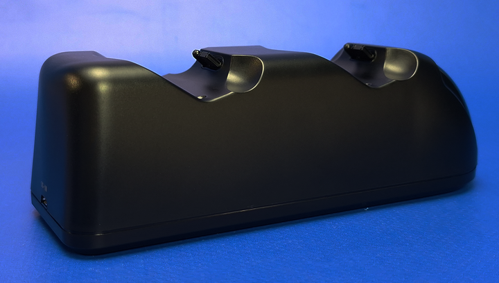 Зарядний Пристрій Дротовий Dobe PlayStation 4 TP4-889 Black - Фото 3 Зарядний Пристрій Дротовий Dobe PlayStation 4 TP4-889 Black - зображення 3