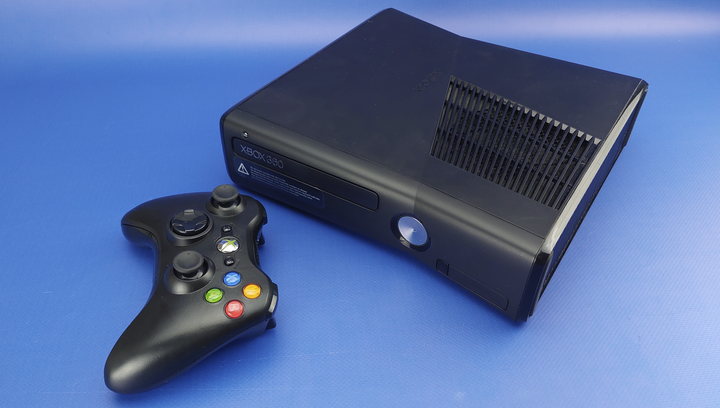 Консоль Microsoft Xbox 360 Slim Freeboot 500GB Black + 5 Вбудованих Ігор Б/У - зображення 6