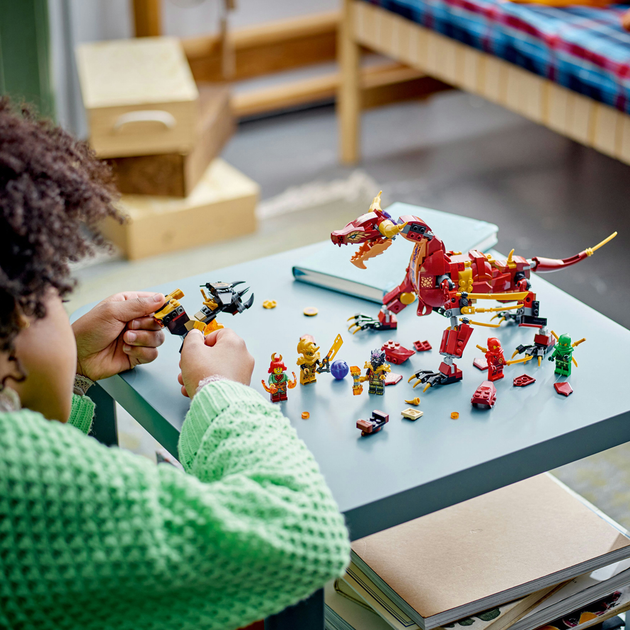 Zestaw klocków LEGO Ninjago Lawowy smok zmieniający się w falę ognia 479 elementów (71793) - obraz 4