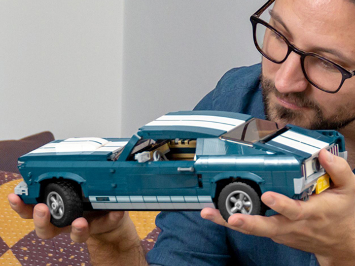 Конструктор LEGO Creator Expert Ford Mustang 1471 деталь (10265) - зображення 4