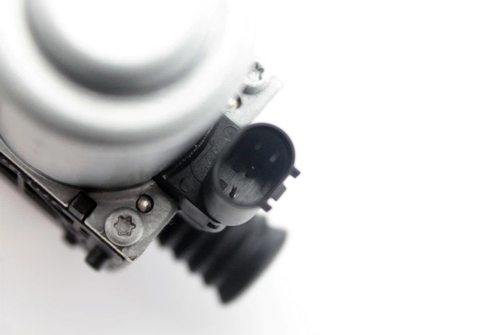 Клапан обогрева LR016848 TQParts для Land Rover Range Rover 2002-2001 - изображение 3