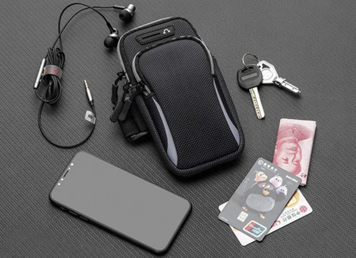 Чехол на руку Primo Sport универсальный спортивный для телефона до 6.5" - Black-Grey - Фото 2 Чехол на руку Primo Sport универсальный спортивный для телефона до 6.5" - Black-Grey - изображение 2