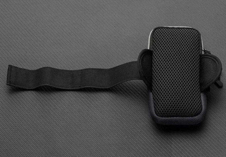 Чехол на руку Primo Sport универсальный спортивный для телефона до 6.5" - Black-Grey - Фото 4 Чехол на руку Primo Sport универсальный спортивный для телефона до 6.5" - Black-Grey - изображение 4