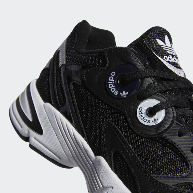Buty sportowe damskie adidas Originals Astir WMNS GY5260 36 (3.5UK) 22.2 cm Czarne (4065419380545) - obraz 6