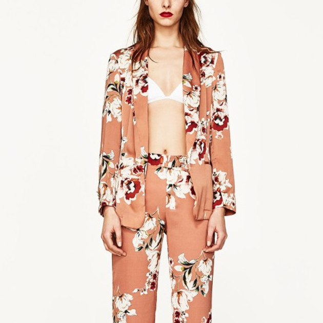 Блейзер женский удлиненный с цветочным узором Flowering Berni Fashion (One Size) (55490) 