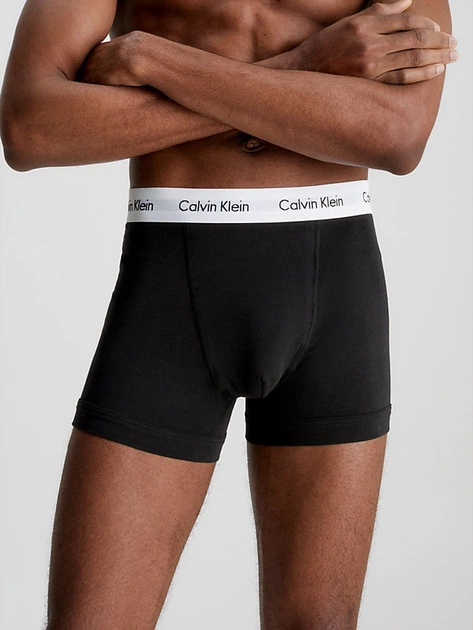 Набір трусів-боксерів чоловічих Calvin Klein Underwear 3P Trunk 0000U2662G-001 M 3 шт Чорний (5051145283365) - зображення 2