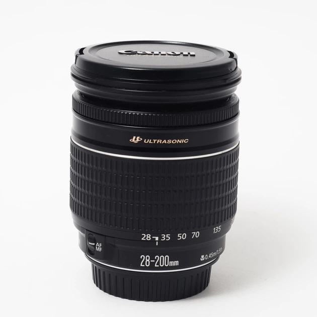 Об'єктив Canon Zoom Lens EF 28-200mm f/3.5-5.6 USM (5000734C) б/в