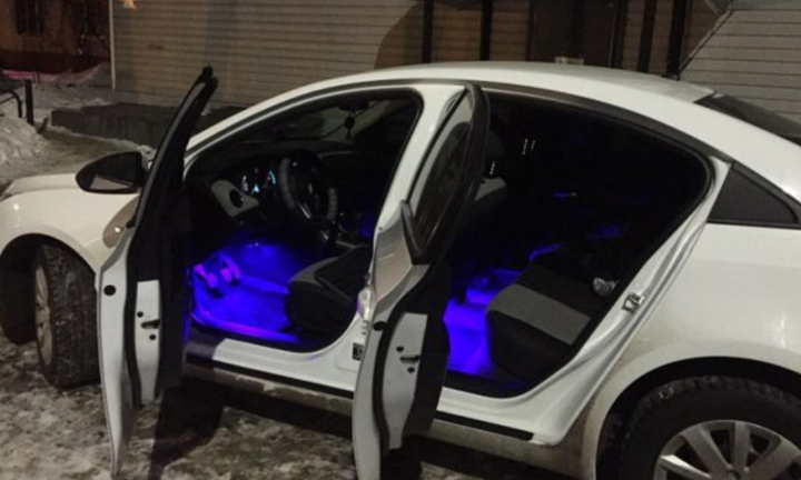 Світлодіодний RGB стрічка для підсвічування салону автомобіля ELITE LUX EL-1228 з пультом ДУ - зображення 3