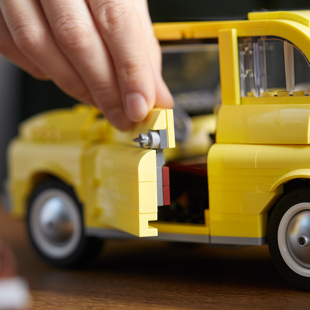Конструктор LEGO Creator Expert Fiat 500 960 деталей (10271) - зображення 5