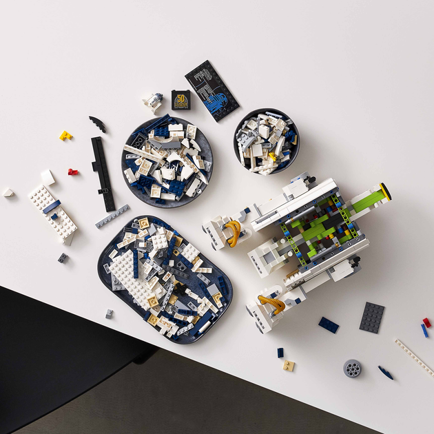 Конструктор LEGO Star Wars R2-D2 2314 деталей (75308) - зображення 13