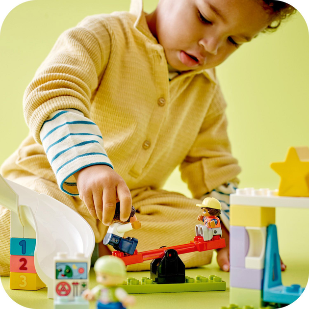 Zestaw klocków LEGO Duplo Wymarzony plac zabaw 75 elementów (10991) - obraz 3