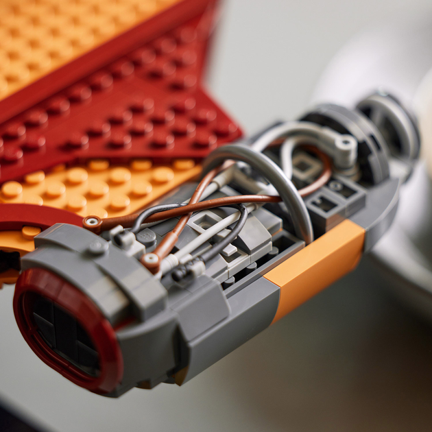 Zestaw klocków LEGO Star Wars Śmigacz Luke’a Skywalkera 1890 elementów (75341) - obraz 7