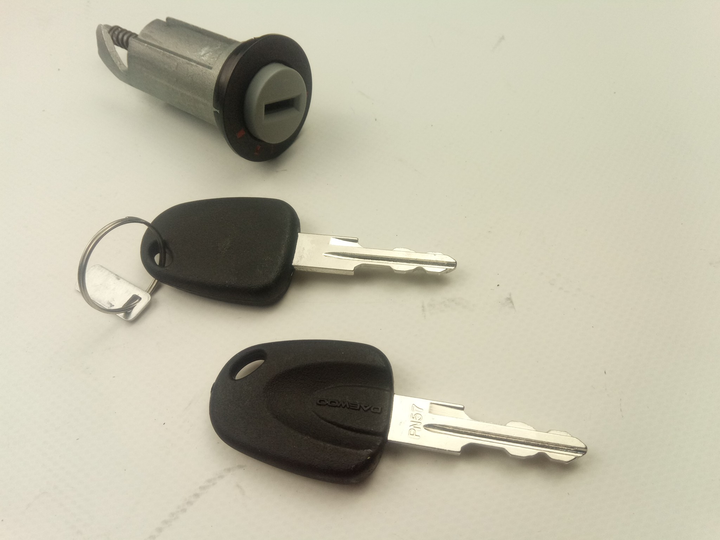Замок зажигания Nexia, "GM" (95710800) (личинка+ключ) (94787854) - изображение 1